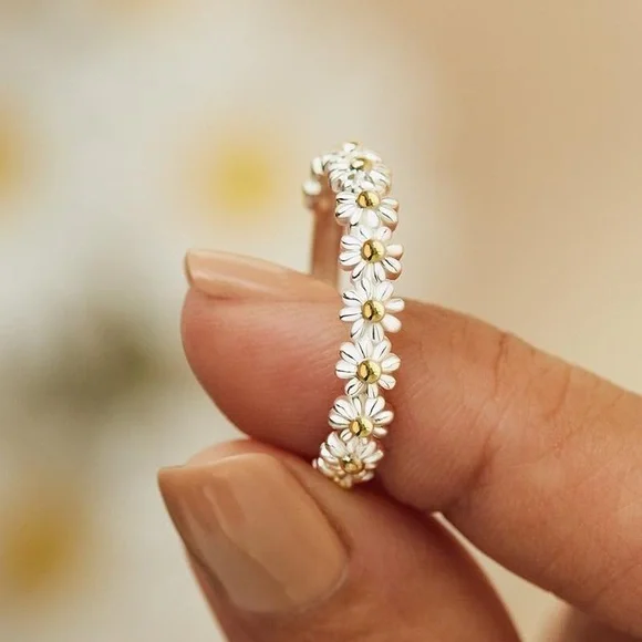 New 925 Silver Flower Daisy Women’s Ring - Picture 2 of 6